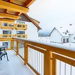 Gustowne Sun Seasons 24 Z Parkingiem W Szklarskiej Porebie By Renters Appartement
