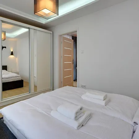 Gustowne Sun Seasons 24 Z Parkingiem W Szklarskiej Porebie By Renters Apartment Schreiberhau