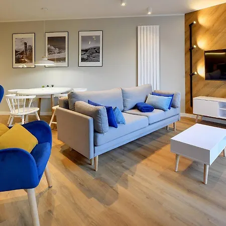 Gustowne Sun Seasons 24 Z Parkingiem W Szklarskiej Porebie By Renters Szklarska Poreba